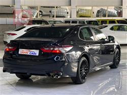 تۆیۆتا کامری